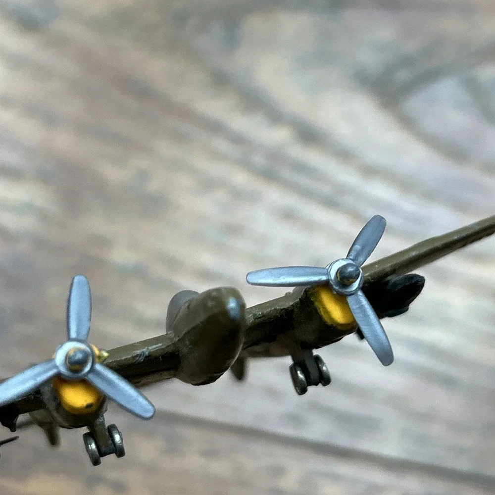 Dyna Flites American A109 P-38 Lightning 168‎ Die Cast Brown Plane